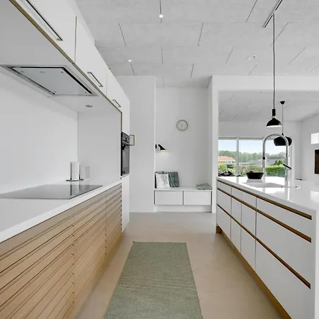 Prázdninový dům 3 Bedroom In *