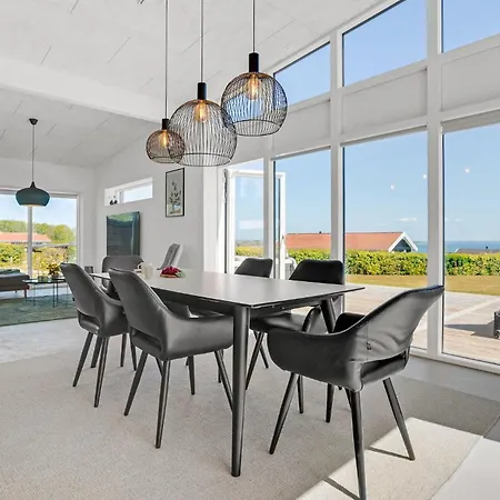 Nyaraló 3 Bedroom In *